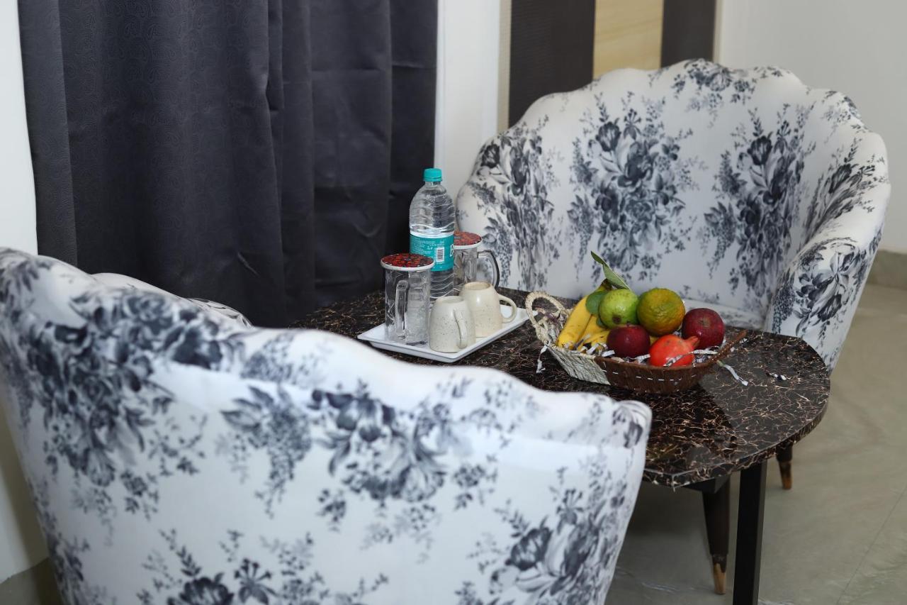 Lyf Corporate Suites - Noida Sector 19 Zewnętrze zdjęcie