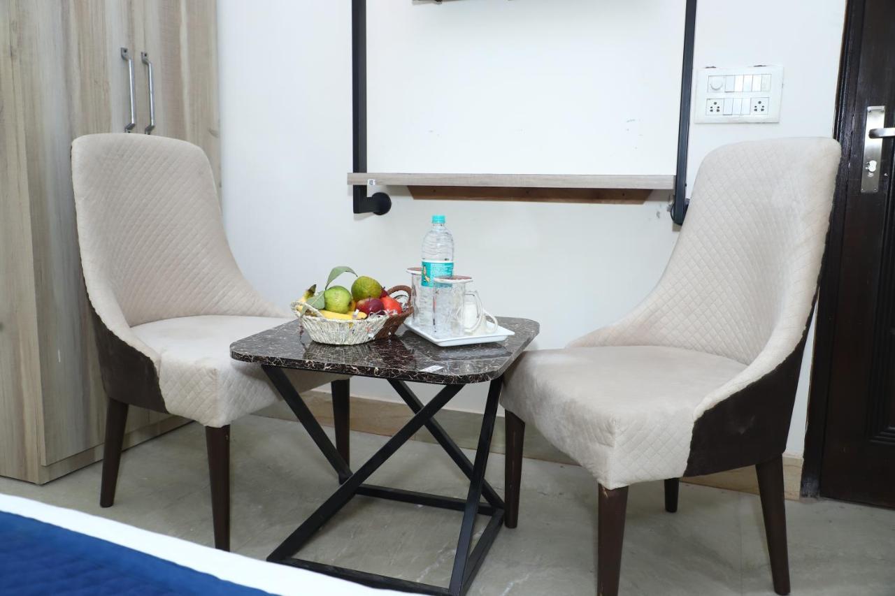 Lyf Corporate Suites - Noida Sector 19 Zewnętrze zdjęcie