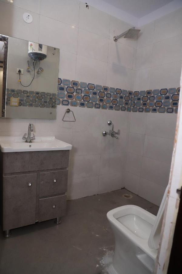Lyf Corporate Suites - Noida Sector 19 Zewnętrze zdjęcie