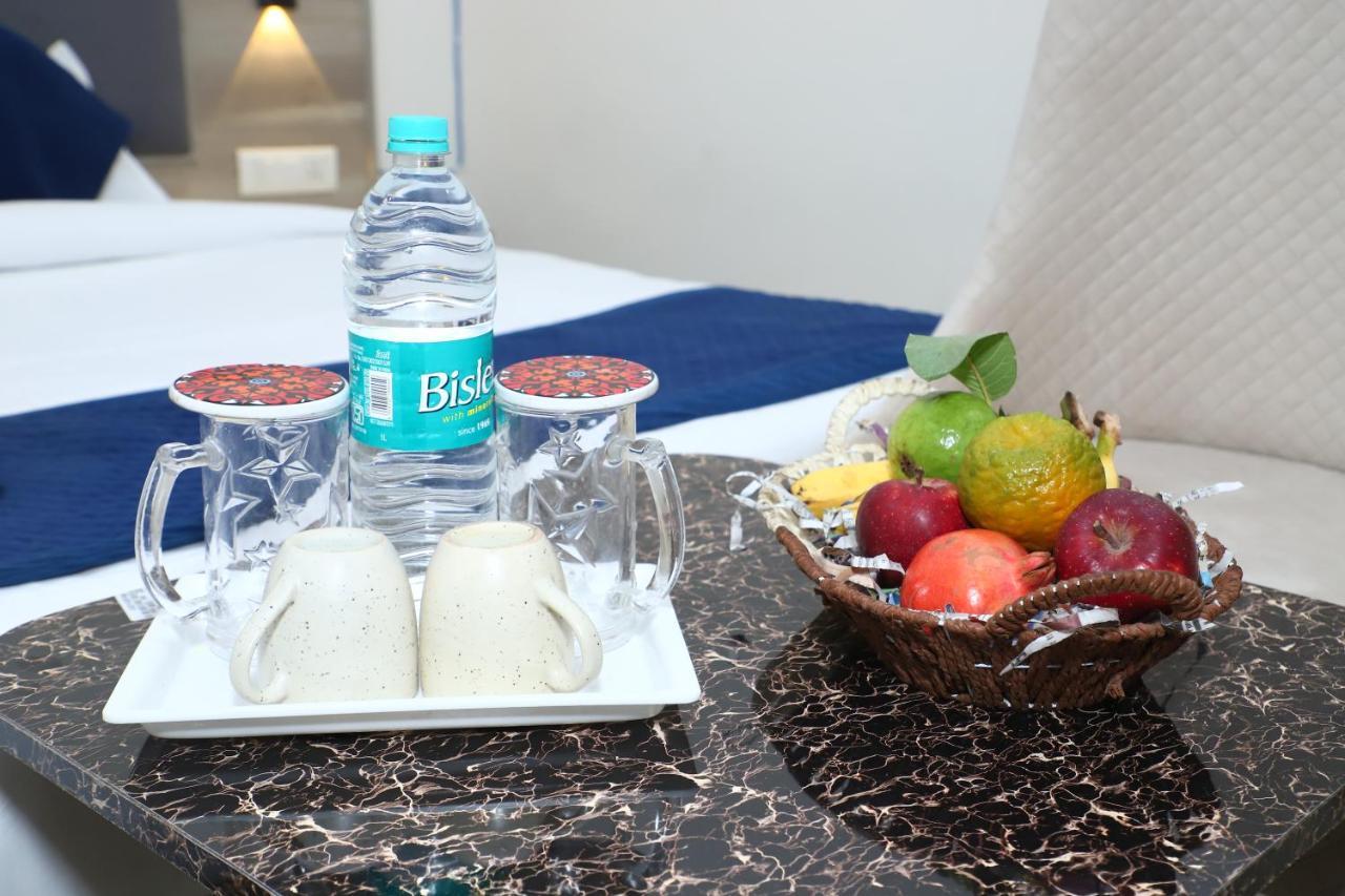 Lyf Corporate Suites - Noida Sector 19 Zewnętrze zdjęcie