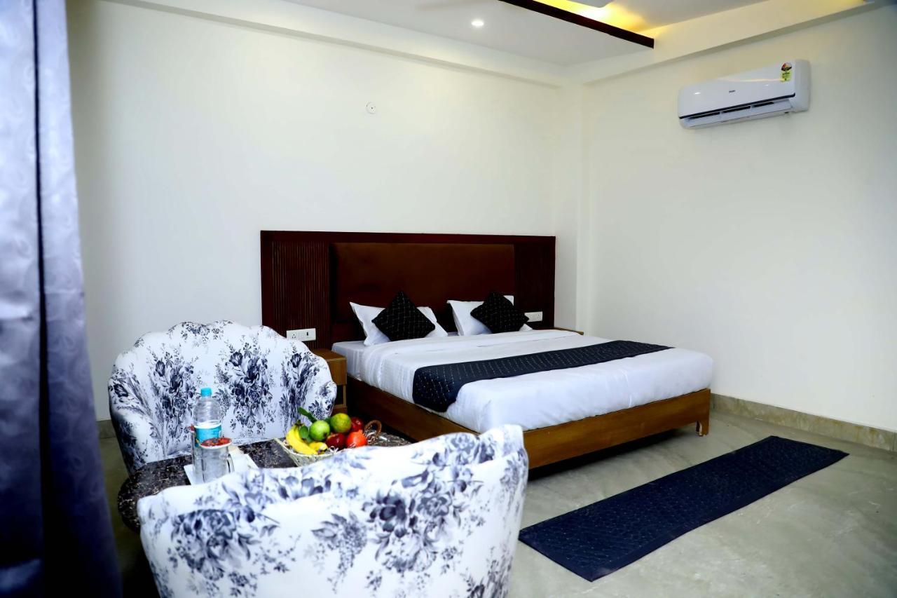 Lyf Corporate Suites - Noida Sector 19 Zewnętrze zdjęcie