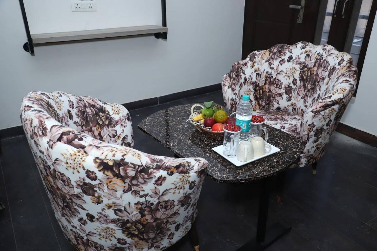 Lyf Corporate Suites - Noida Sector 19 Zewnętrze zdjęcie
