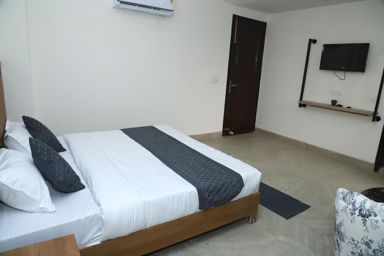 Lyf Corporate Suites - Noida Sector 19 Zewnętrze zdjęcie